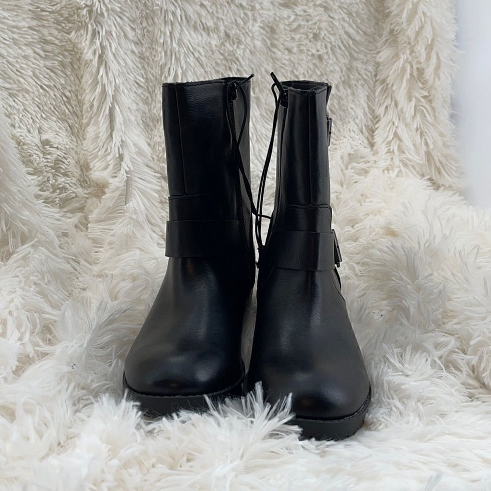 Brand new style and company boots 5